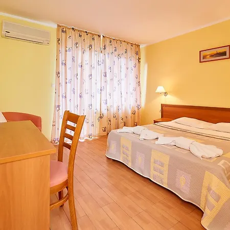Maison d'hôtes Aquamarina 3*